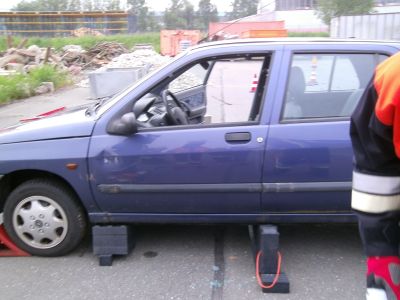 &Uuml;bung Technische Hilfeleistung - Foto 10